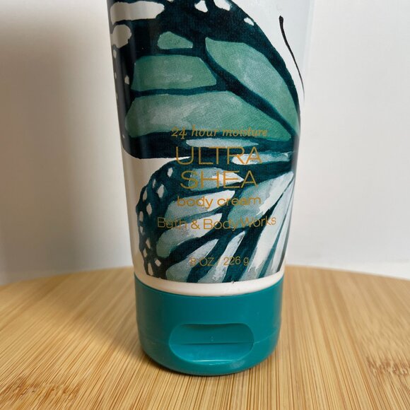 Bath & Body Works Bali Blue Surf Body Cream 8 oz Ultra Shea Cocoa Butter Aloe - Picture 3 of 6